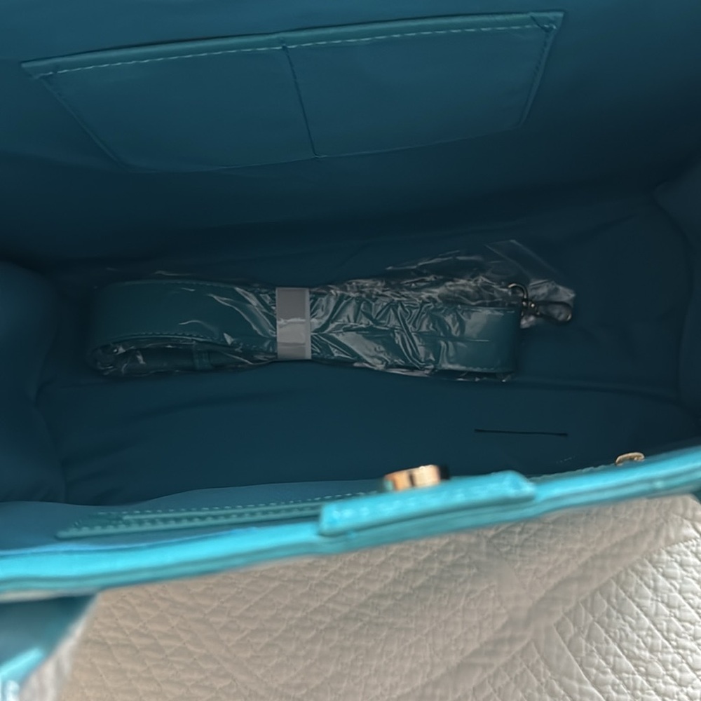 NWT Trina Turk tote bag - Picture 6 of 11